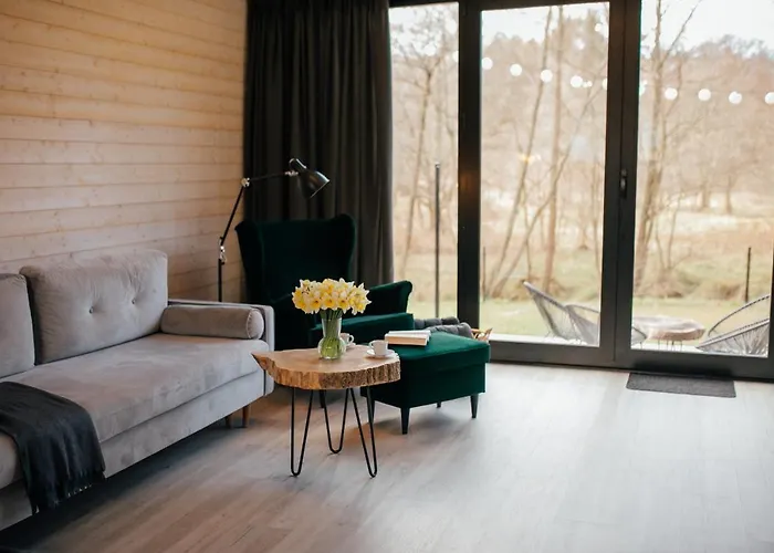 Momenty بيت خشبي *