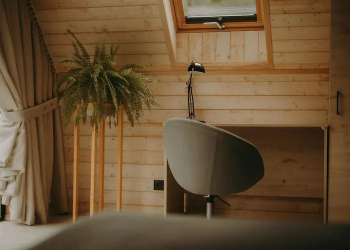 Momenty بيت خشبي Slajszewo